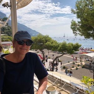 Meet your Posher, Carol